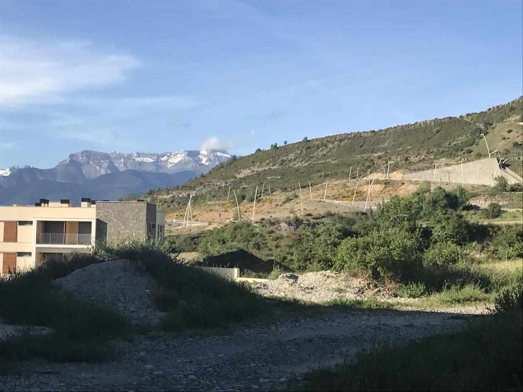 Apartmán Golf Y Nieve Sabiñánigo Exteriér fotografie