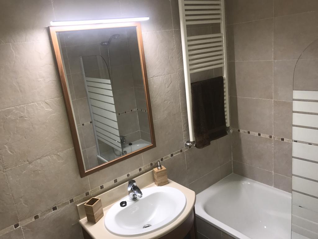 Apartmán Golf Y Nieve Sabiñánigo Exteriér fotografie