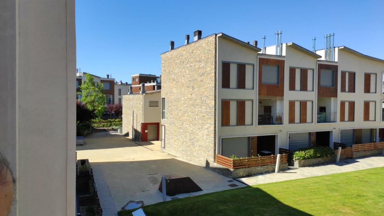 Apartmán Golf Y Nieve Sabiñánigo Exteriér fotografie