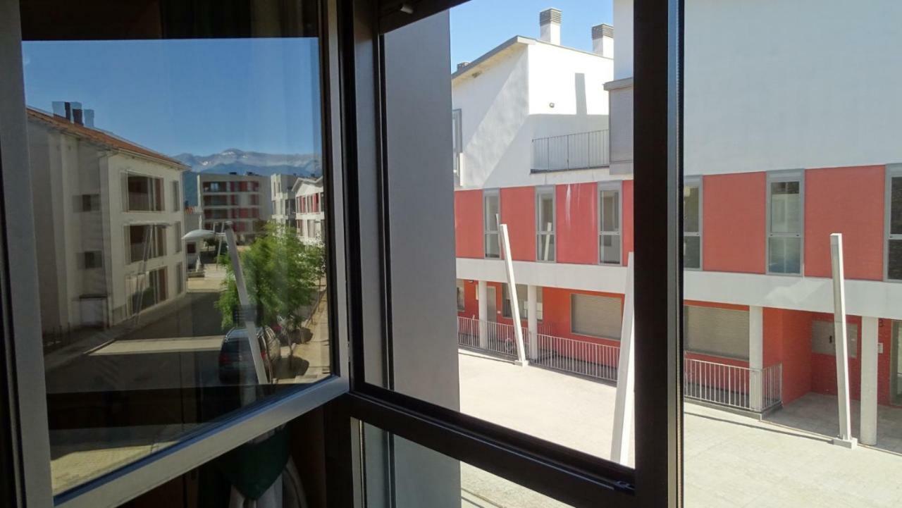 Apartmán Golf Y Nieve Sabiñánigo Exteriér fotografie